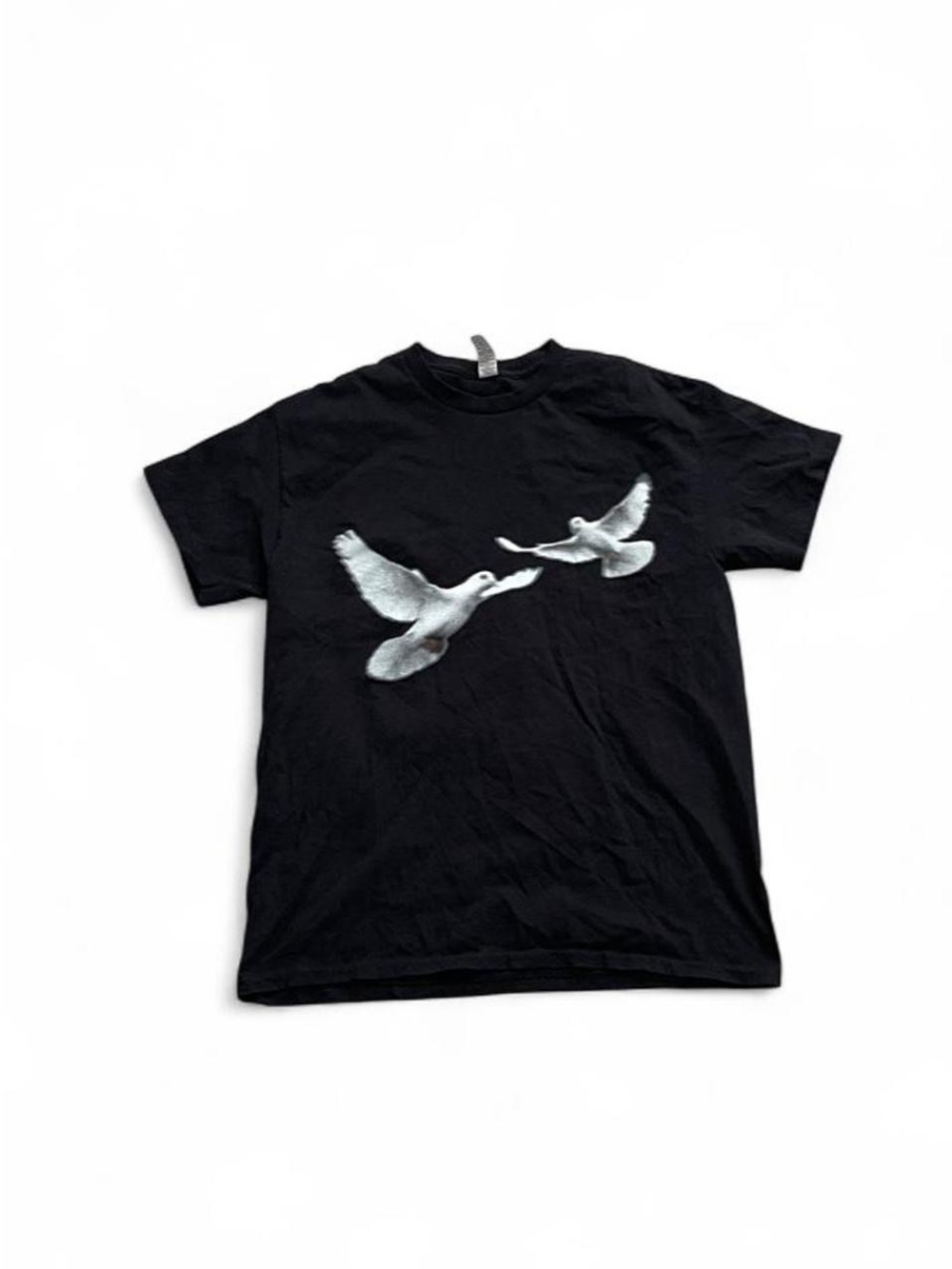 Flying Doves Saints Jesus T-Shirt Black & White